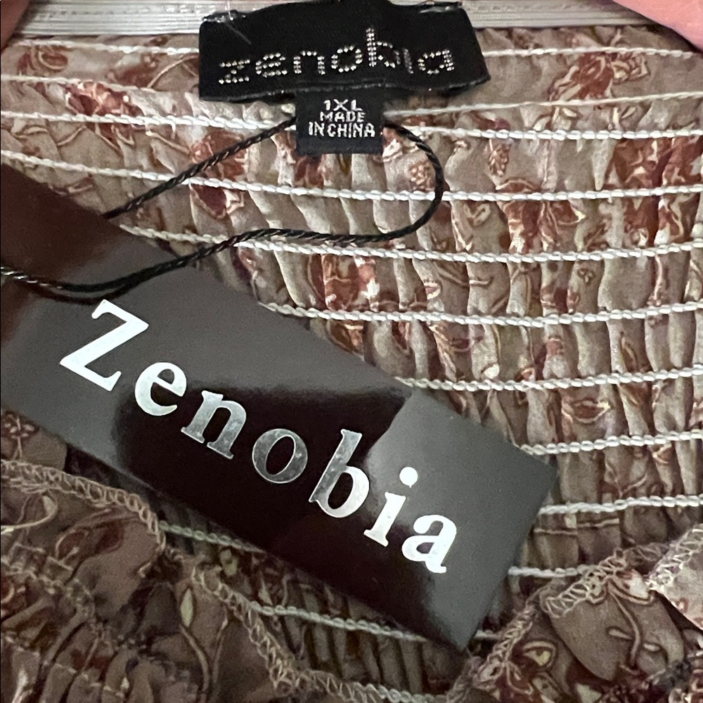 Zenobia Size 1XL Floral Smocked Taupe Camisole NWT - Picture 2 of 8